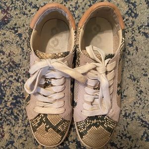 Dolce Vita sneakers